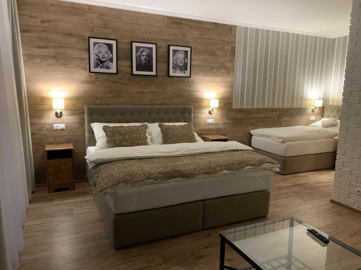 Pension Vzhuru Nohama Яхимов Экстерьер фото